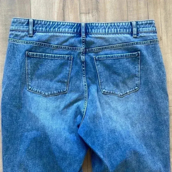 Soft Surroundings Ultimate Denim Relaxed Straight Jeans Pull On Light Wash XL - Picture 7 of 7